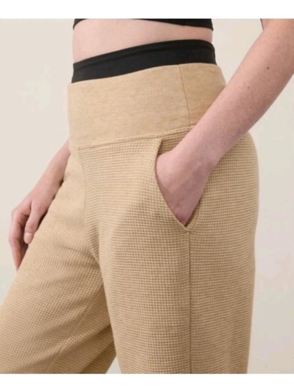 Athleta Coaster Luxe Waffle High Rise Jogger Athleisure Workout Pockets XL Tan